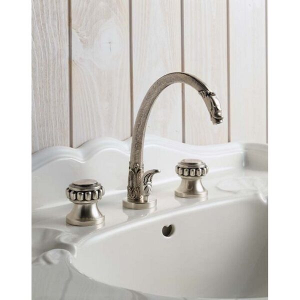 Pompaour tvättställsblandare