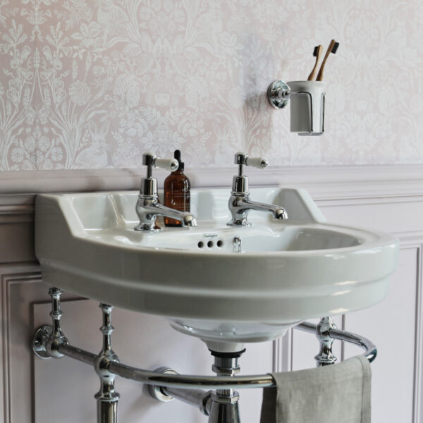 Edwardian 56 cm med kromad metallställning