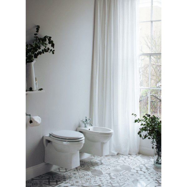 Burlington vägghängd toalett BUR-P10