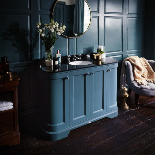 Bayswater 122 cm rundad kommod blå med svart topp