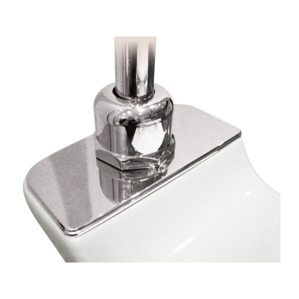 Detalj mellanhög toalett