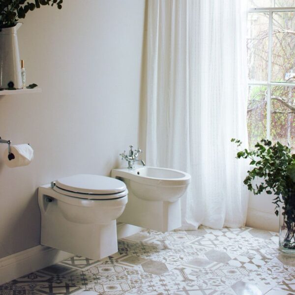 Burlington vägghängd WC och bidé