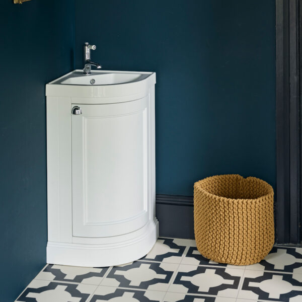 Burlington hörnkommod vit Burlington hörnkommod vit